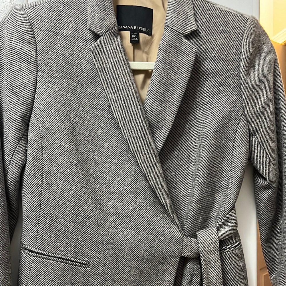 Banana Republic Gray Blazer with Notched Lapel and Tie Closure